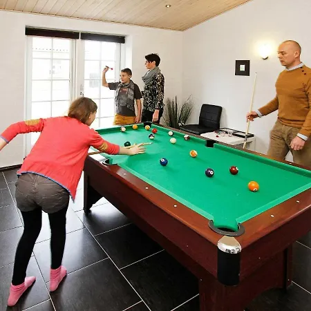 Semesterbostad 10 Person In *