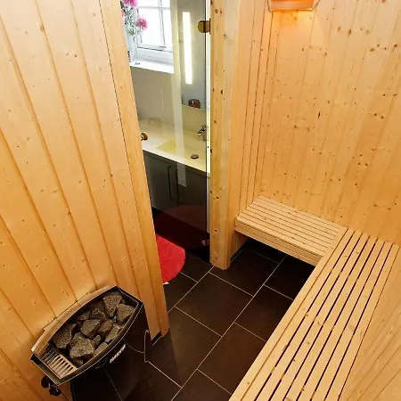 Semesterbostad 10 Person In