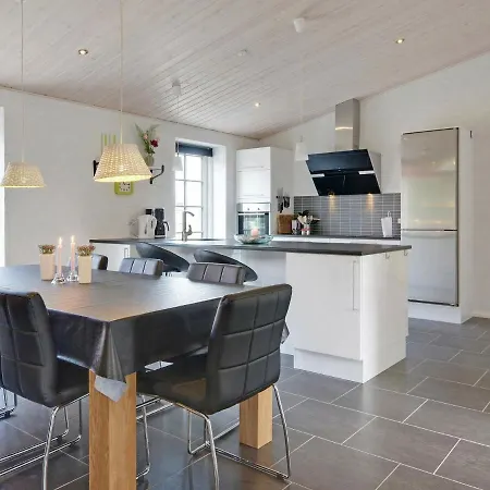 10 Person In Bl Vand Holiday home